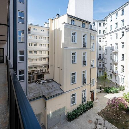 Piekna 2-Bedroom Apartment 华沙 外观 照片