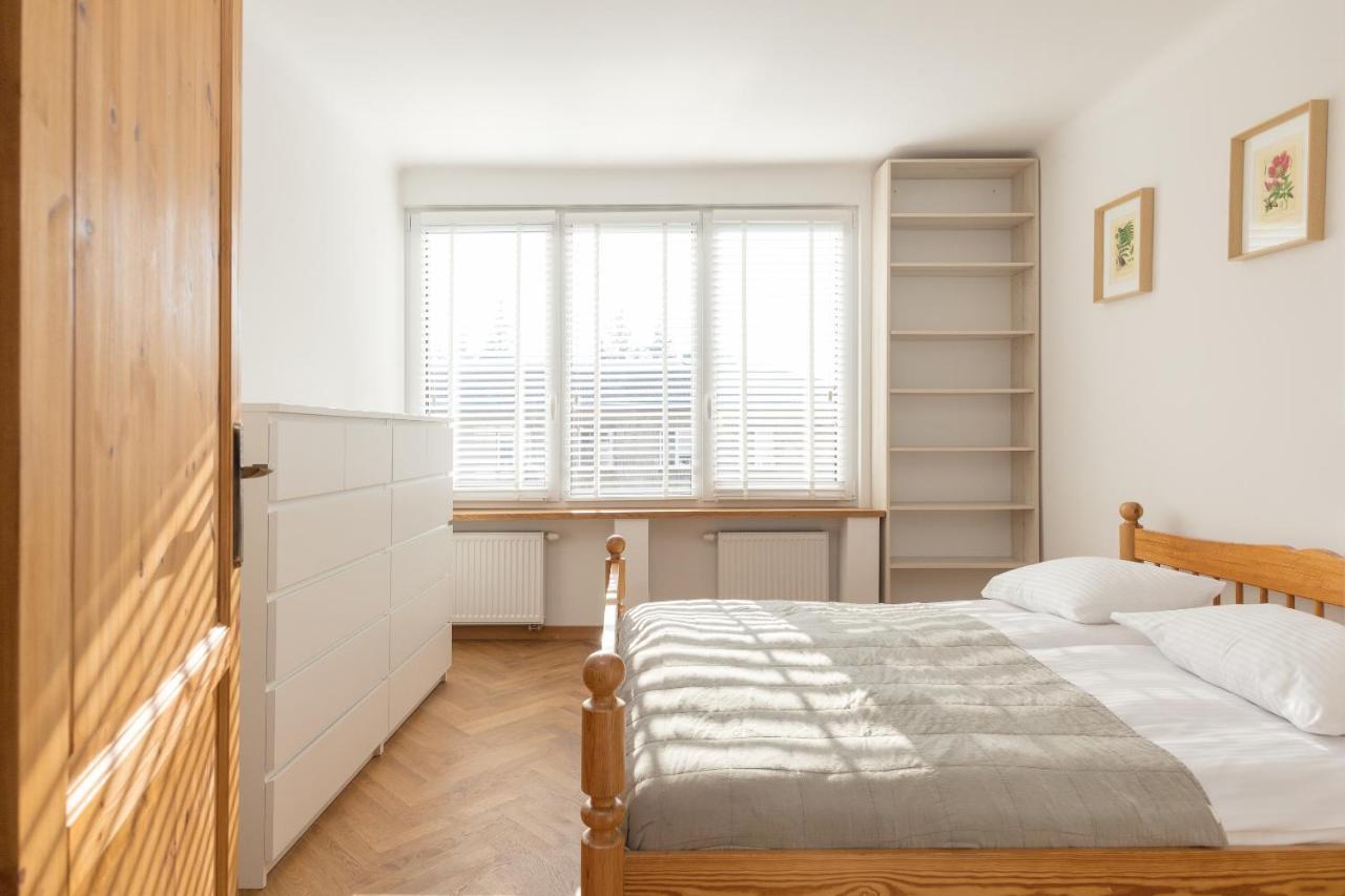 Piekna 2-Bedroom Apartment 华沙 外观 照片
