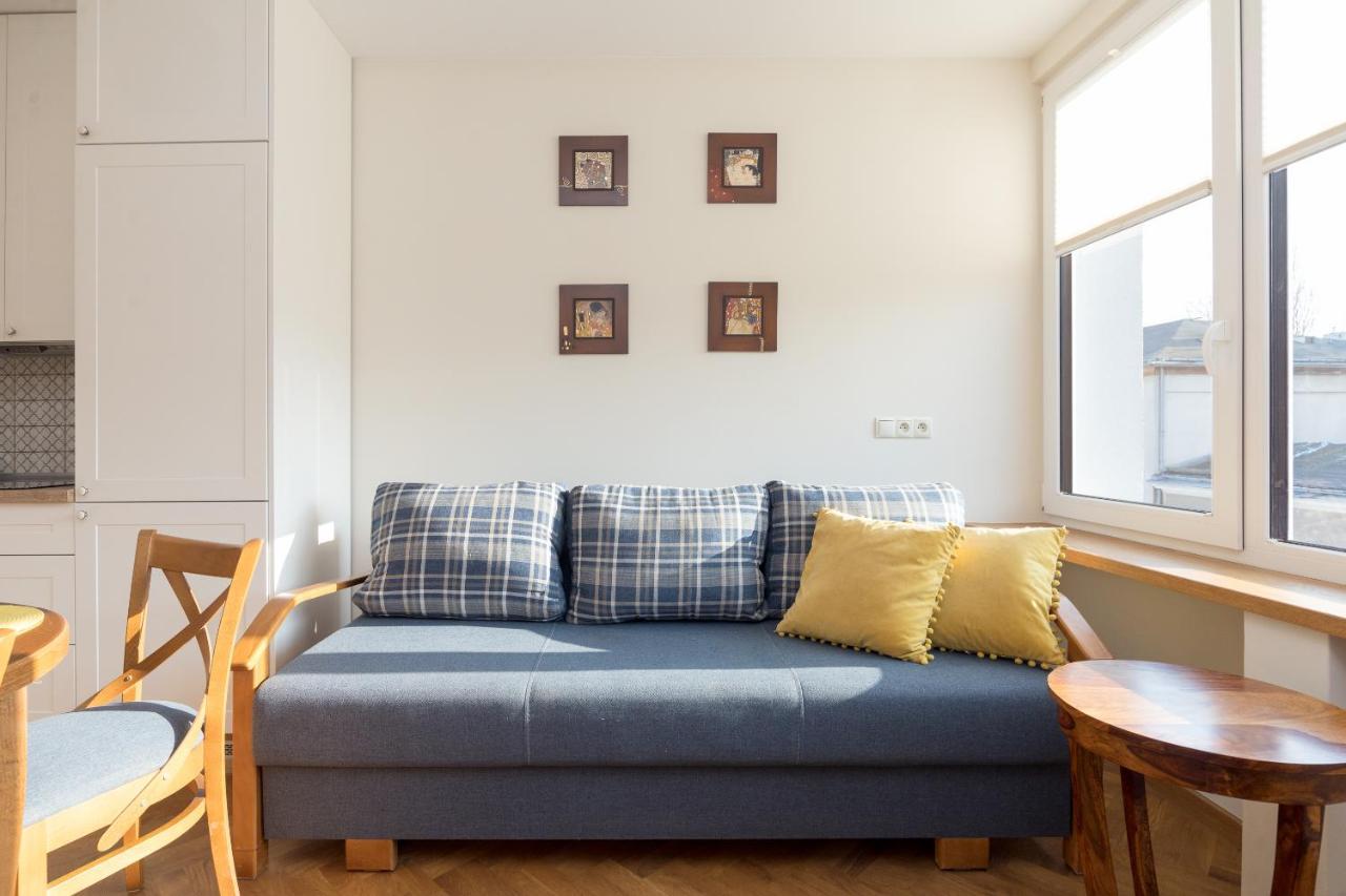 Piekna 2-Bedroom Apartment 华沙 外观 照片